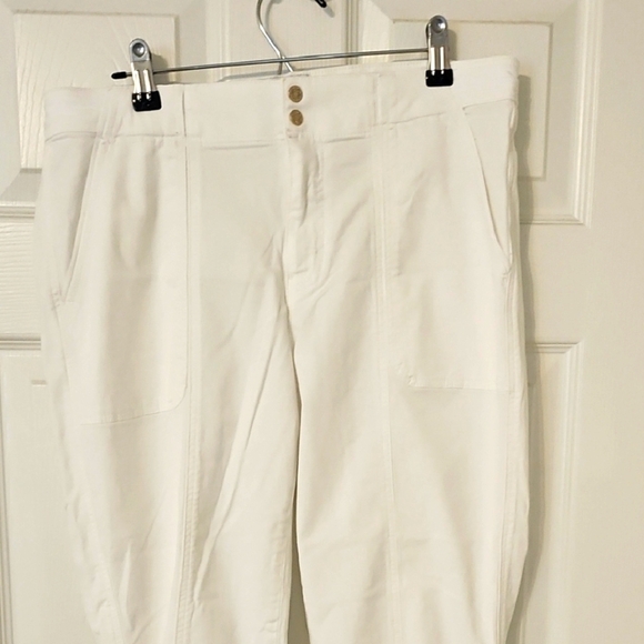 White House Black Market Pants - White House Black Market Cropped White Pants